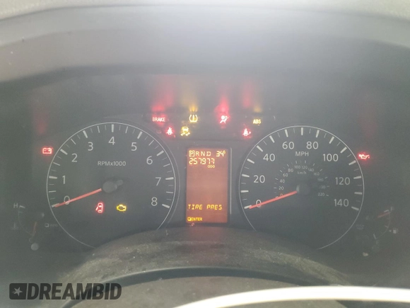2018 Nissan NV Cargo S z VIN 1N6BF0LY5JN810069, wystawiony jako Copart lot #43775445 z przebiegiem 257 977 mil mil oraz Szkoda całkowita • Salvage title. Historia ofert i sprzedaży dostępna na DreamBid. Obrazek 9.
