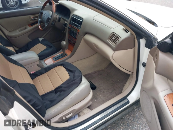 2001 Lexus ES 300 z VIN JT8BF28G210320831, wystawiony jako IAAI lot #42439269 z przebiegiem 188 643 mil mil oraz . Historia ofert i sprzedaży dostępna na DreamBid. Obrazek 5.