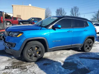 2018 Jeep Compass Altitude with VIN 3C4NJDBB9JT470749, listed as a Copart auction lot 88246215 with 172,707 mi miles and Salvage Title. Bid and sale history available at carsss.com. Image 1.
