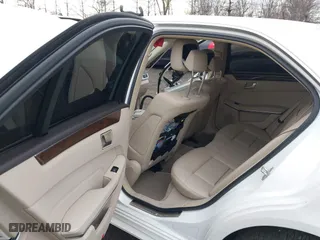 2016 Mercedes-Benz E-Class E 350 Sport with VIN WDDHF5KB6GB237450, listed as a IAAI auction lot 41297976 with 60,573 mi miles. Bid and sale history available at carsss.com. Image 8.