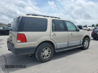 2005 Ford Expedition Special Service with VIN 1FMPU15575LA27789, listed as a Copart auction lot 55074585 with 213,863 mi miles and Salvage title. Bid and sale history available at DreamBid. Image 3.