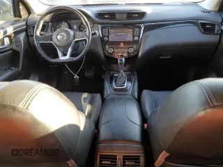 2017 Nissan Rogue Sport SL with VIN JN1BJ1CR0HW112573, listed as a Copart auction lot 47210525 with 101,383 mi miles and Salvage Title. Bid and sale history available at carsss.com. Image 8.