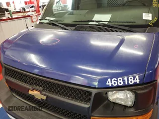 2014 Chevrolet Express Cargo z VIN 1GCSGAFX5E1201781, wystawiony jako IAAI lot #42521032 z przebiegiem 89 048 mil mil oraz . Historia ofert i sprzedaży dostępna na DreamBid. Obrazek 1.