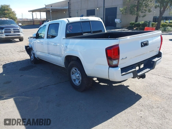 2021 Toyota Tacoma SR z VIN 3TMCZ5AN5MM417384, wystawiony jako IAAI lot #41617168 z przebiegiem 55 969 mil mil oraz . Historia ofert i sprzedaży dostępna na DreamBid. Obrazek 3.