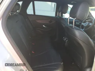 2018 Mercedes-Benz GLC 300 z VIN WDC0G4JB4JV037585, wystawiony jako Copart lot #51843275 z przebiegiem 132 332 mil mil oraz Szkoda całkowita • Salvage title. Historia ofert i sprzedaży dostępna na DreamBid. Obrazek 11.