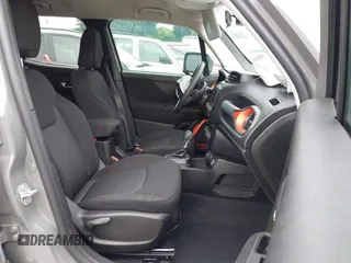 2020 Jeep Renegade Jeepster with VIN ZACNJBABXLPL53923, listed as a IAAI auction lot 42359624 with 67,418 mi miles and . Bid and sale history available at DreamBid. Image 5.