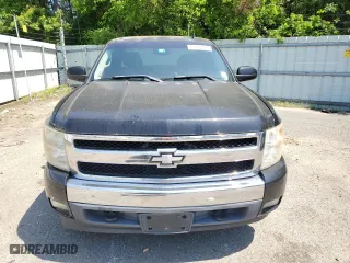 2008 Chevrolet Silverado 1500 LT w/2LT with VIN 2GCEC190881175974, listed as a Copart auction lot 51721825 with 199,809 mi miles and Clean Title. Bid and sale history available at carsss.com. Image 5.
