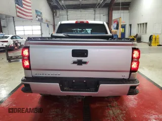 2018 Chevrolet Silverado 1500 LT with VIN 3GCUKREC8JG588990, listed as a Copart auction lot 51463175 with 101,602 mi miles and Salvage Title. Bid and sale history available at carsss.com. Image 6.