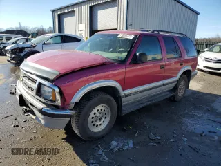 1995 Chevrolet Blazer z VIN 1GNDT13W0S2245670, wystawiony jako Copart lot #79855374 z przebiegiem 144 220 mil mil oraz Szkoda całkowita • Salvage title. Historia ofert i sprzedaży dostępna na DreamBid. Obrazek 1.