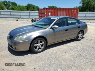2005 Nissan Altima SE z VIN 1N4BL11D95N451242, wystawiony jako Copart lot #55942315 z przebiegiem 245 942 mil mil oraz Szkoda całkowita • Salvage title. Historia ofert i sprzedaży dostępna na DreamBid. Obrazek 1.