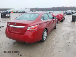2015 Nissan Altima 2.5 S with VIN 1N4AL3AP8FN345660, listed as a IAAI auction lot 41913700 with 101,349 mi miles. Bid and sale history available at carsss.com. Image 4.