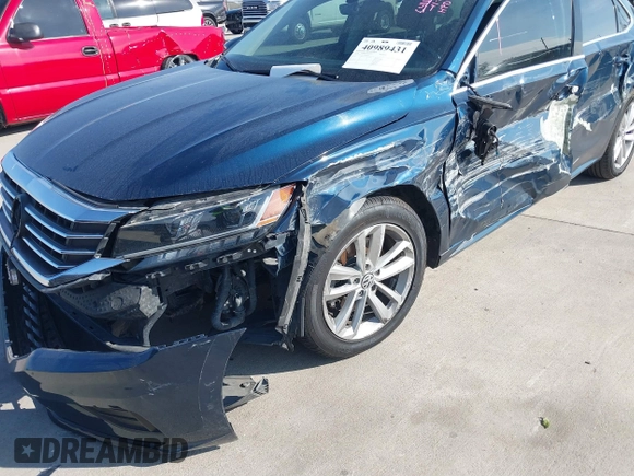 2020 Volkswagen Passat SE with VIN 1VWSA7A33LC009556, listed as a IAAI auction lot 40989431 with 96,540 mi miles and . Bid and sale history available at DreamBid. Image 6.