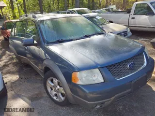 2005 Ford Freestyle SEL with VIN 1FMDK02105GA06621, listed as a IAAI auction lot 42008979 with 230,861 mi miles. Bid and sale history available at carsss.com. Image 1.