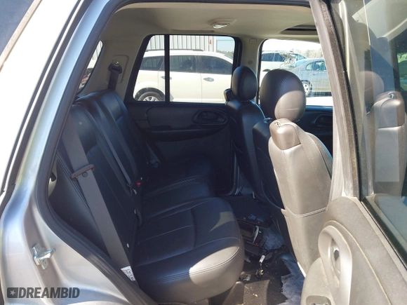 2008 Chevrolet TrailBlazer LT w/1LT with VIN 1GNDS13S982258135, listed as a IAAI auction lot 41579981 with 206,245 mi miles. Bid and sale history available at carsss.com. Image 8.
