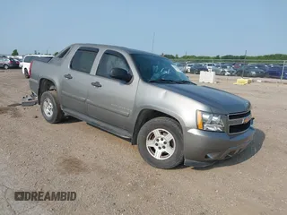 2008 Chevrolet Avalanche 3LT with VIN 3GNEC12008G125899, listed as a IAAI auction lot 42456767 with Not provided miles and . Bid and sale history available at DreamBid. Image 1.