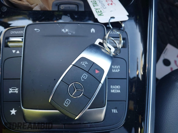 2021 Mercedes-Benz GLB 250 z VIN W1N4M4HB0MW104535, wystawiony jako IAAI lot #41585488 z przebiegiem 33 409 mil mil oraz . Historia ofert i sprzedaży dostępna na DreamBid. Obrazek 11.