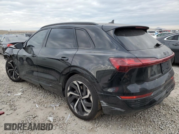 2024 Audi Q8 e-tron Premium Plus z VIN WA15AAGE3RB027165, wystawiony jako Copart lot #42250375 z przebiegiem 15 926 mil mil oraz Szkoda całkowita • Salvage title. Historia ofert i sprzedaży dostępna na DreamBid. Obrazek 2.