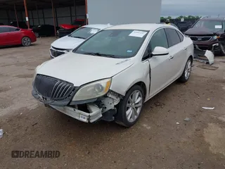 2014 Buick Verano Convenience Group with VIN 1G4PR5SK2E4182506, listed as a IAAI auction lot 41957247 with 250,122 mi miles. Bid and sale history available at carsss.com. Image 17.