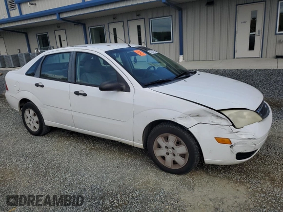 2007 Ford Focus S with VIN 1FAHP34N27W229136, listed as a Copart auction lot 52704755 with 322,968 mi miles and Salvage Title. Bid and sale history available at carsss.com. Image 4.