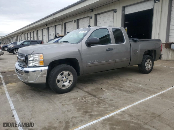 2013 Chevrolet Silverado 1500 LT with VIN 1GCRCSE03DZ274653, listed as a Copart auction lot 50017905 with 105,728 mi miles and Salvage Title. Bid and sale history available at carsss.com. Image 1.