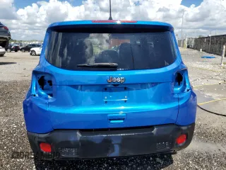 2020 Jeep Renegade Jeepster z VIN ZACNJAAB7LPL97436, wystawiony jako Copart lot #72760844 z przebiegiem 50 105 mil mil oraz Czysty tytuł • Clean title. Historia ofert i sprzedaży dostępna na DreamBid. Obrazek 6.
