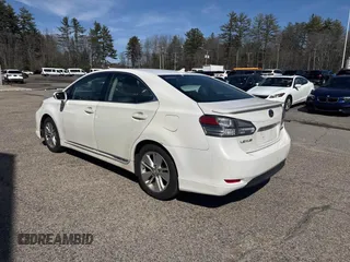 2010 Lexus HS with VIN JTHBB1BA5A2016598, listed as a IAAI auction lot 41945811 with 252,782 mi miles. Bid and sale history available at carsss.com. Image 3.