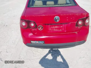 2008 Volkswagen Jetta SE with VIN 3VWRZ71K28M005034, listed as a IAAI auction lot 42615440 with 147,620 mi miles and . Bid and sale history available at DreamBid. Image 6.