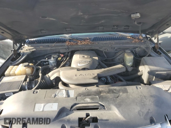 2002 Chevrolet Suburban LS with VIN 1GNFK16Z82J135148, listed as a Copart auction lot 45701285 with 270,757 mi miles and Salvage Title. Bid and sale history available at carsss.com. Image 12.