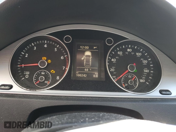 2014 Volkswagen CC R-Line with VIN WVWBN7ANXEE526370, listed as a Copart auction lot 81642994 with 100,242 mi miles and Clean Title. Bid and sale history available at carsss.com. Image 9.