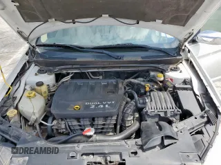 2013 Chrysler 200 LX z VIN 1C3CCBAB6DN763329, wystawiony jako Copart lot #58953035 z przebiegiem 162 879 mil mil oraz Szkoda całkowita • Salvage title. Historia ofert i sprzedaży dostępna na DreamBid. Obrazek 11.