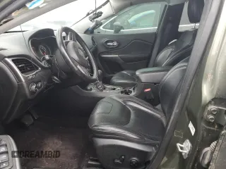 2019 Jeep Cherokee Limited with VIN 1C4PJMDX0KD166329, listed as a Copart auction lot 50183895 with 143,525 mi miles and Clean Title. Bid and sale history available at DreamBid. Image 7.