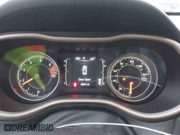2018 Jeep Cherokee Latitude Tech Connect with VIN 1C4PJMCB1JD509136, listed as a IAAI auction lot 40873652 with 95,241 mi miles and . Bid and sale history available at DreamBid. Image 7.