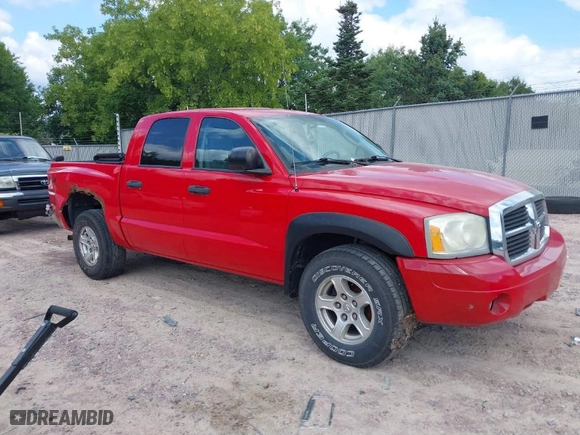 2006 Dodge Dakota SLT with VIN 1D7HW48K96S535958, listed as a IAAI auction lot 39877401 with 190,755 mi miles. Bid and sale history available at carsss.com. Image 1.