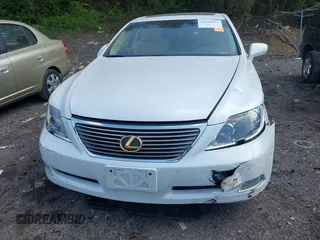 2007 Lexus LS 460 z VIN JTHBL46F675004925, wystawiony jako IAAI lot #42150011 z przebiegiem 127 444 mil mil oraz . Historia ofert i sprzedaży dostępna na DreamBid. Obrazek 6.