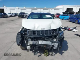 2021 Jeep Compass Latitude with VIN 3C4NJDBB7MT566237, listed as a IAAI auction lot 41747738 with 33,395 mi miles and . Bid and sale history available at DreamBid. Image 13.