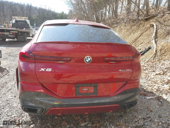 2021 BMW X6 xDrive40i with VIN 5UXCY6C01M9F72797, listed as a IAAI auction lot 41810317 with 16,084 mi miles. Bid and sale history available at carsss.com. Image 17.