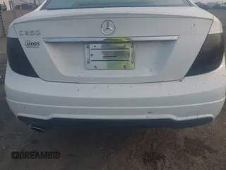 2014 Mercedes-Benz C 250 с VIN WDDGJ4HB5EG210168, выставлен на аукционе IAAI как лот 42379990 с пробегом 139 270 миль миль и . История ставок и продаж доступна на DreamBid. Изображение 12.