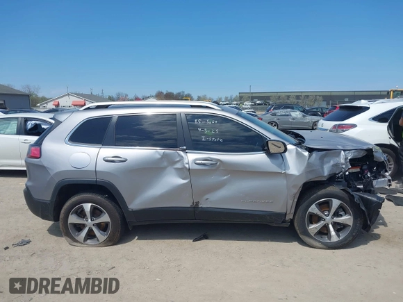 2020 Jeep Cherokee Limited z VIN 1C4PJMDX5LD617675, wystawiony jako IAAI lot #42109150 z przebiegiem 43 282 mil mil oraz . Historia ofert i sprzedaży dostępna na DreamBid. Obrazek 13.