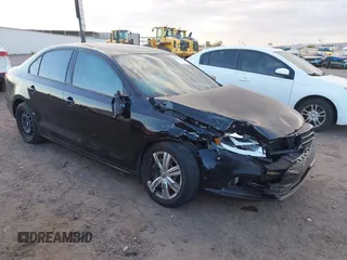 2015 Volkswagen Jetta S с VIN 3VW2K7AJ8FM406811, выставлен на аукционе IAAI как лот 42226006 с пробегом 195 418 миль миль и . История ставок и продаж доступна на DreamBid. Изображение 1.