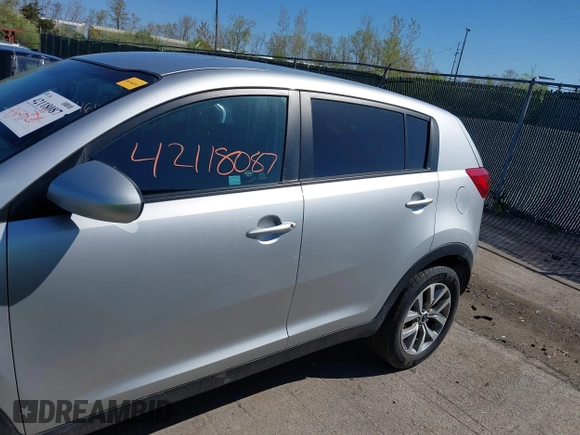 2016 Kia Sportage LX with VIN KNDPB3AC4G7812616, listed as a IAAI auction lot 42118087 with 179,500 mi miles. Bid and sale history available at carsss.com. Image 14.