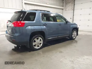 2011 GMC Terrain SLE-2 z VIN 2CTFLTEC4B6273592, wystawiony jako IAAI lot #42301640 z przebiegiem 108 421 mil mil oraz . Historia ofert i sprzedaży dostępna na DreamBid. Obrazek 4.