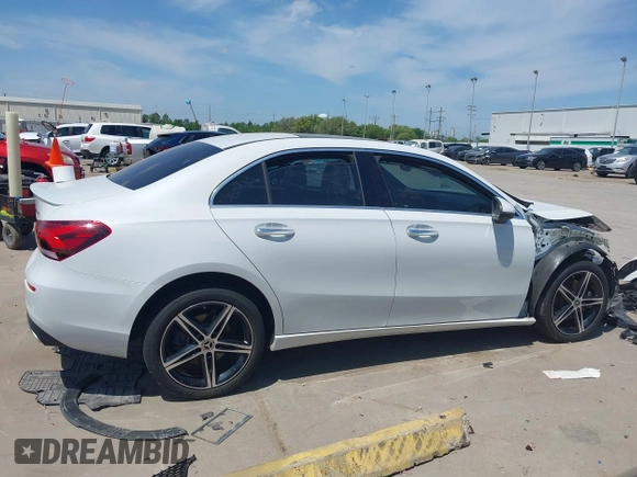 2022 Mercedes-Benz A 220 with VIN W1K3G4FB2NJ357146, listed as a IAAI auction lot 42049086 with 42,832 mi miles and . Bid and sale history available at DreamBid. Image 13.