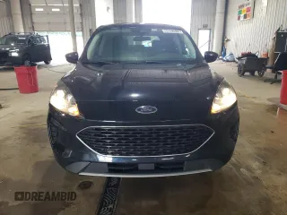 2021 Ford Escape SE with VIN 1FMCU0G69MUA68125, listed as a Copart auction lot 60862515 with 131,013 mi miles and Clean title. Bid and sale history available at DreamBid. Image 5.
