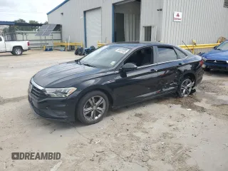 2020 Volkswagen Jetta S z VIN 3VWCB7BU5LM038578, wystawiony jako Copart lot #59301935 z przebiegiem 76 755 mil mil oraz Szkoda całkowita • Salvage title. Historia ofert i sprzedaży dostępna na DreamBid. Obrazek 1.