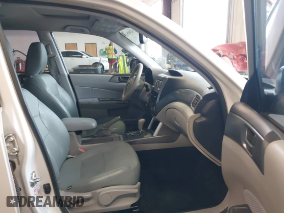 2012 Subaru Forester 2.5X with VIN JF2SHABC0CH461107, listed as a IAAI auction lot 42000513 with 70,598 mi miles. Bid and sale history available at carsss.com. Image 5.