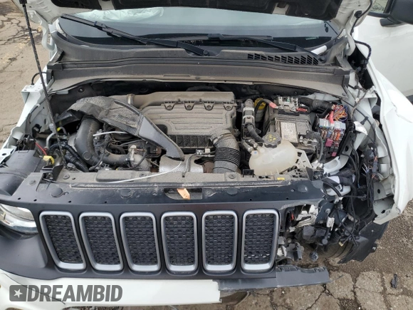 2022 Jeep Renegade Latitude with VIN ZACNJDB10NPN90182, listed as a Copart auction lot 60963885 with 25,884 mi miles and Salvage title. Bid and sale history available at DreamBid. Image 12.