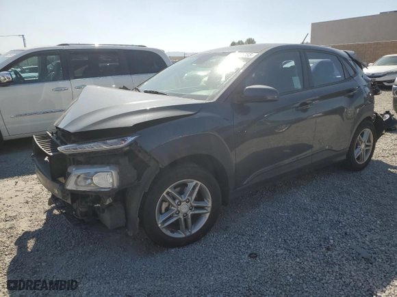 2020 Hyundai Kona SE with VIN KM8K12AA9LU579488, listed as a Copart auction lot 46861755 with 58,886 mi miles and Salvage Title. Bid and sale history available at carsss.com. Image 1.