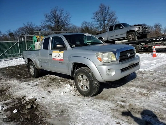2008 Toyota Tacoma PreRunner with VIN 5TETU62N58Z514323, listed as a Copart auction lot 87303694 with 233,916 mi miles and Salvage Title. Bid and sale history available at carsss.com. Image 10.