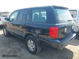 2005 Honda Pilot LX with VIN 2HKYF18135H540778, listed as a IAAI auction lot 41790068 with 203,191 mi miles. Bid and sale history available at carsss.com. Image 3.