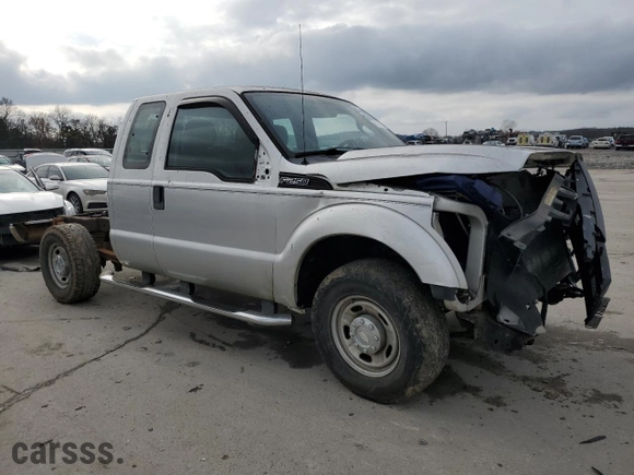 2011 Ford Super Duty F-250 SRW XL with VIN 1FT7X2A68BEA83904, listed as a Copart auction lot 84274634 with 297,487 mi miles and Salvage Title. Bid and sale history available at carsss.com. Image 4.